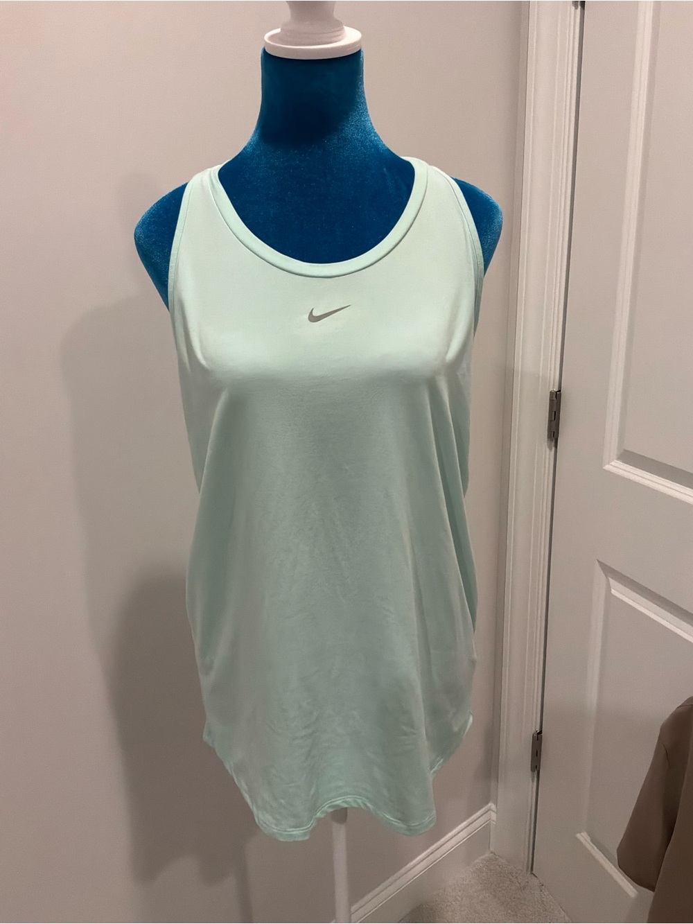 Nike Women’s Mint Green Performance Tank Top
